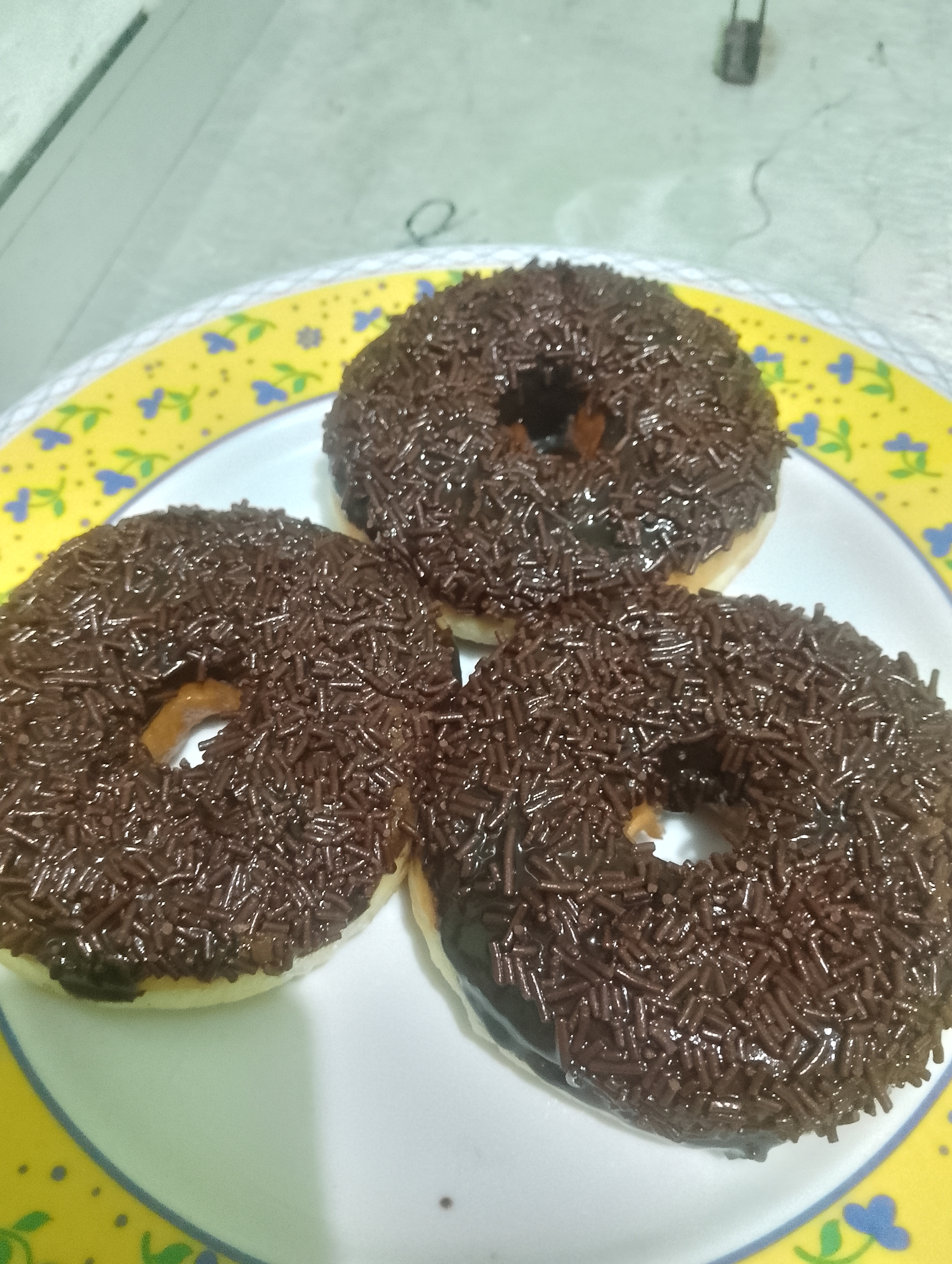 Gambar Produk Donat meses coklat