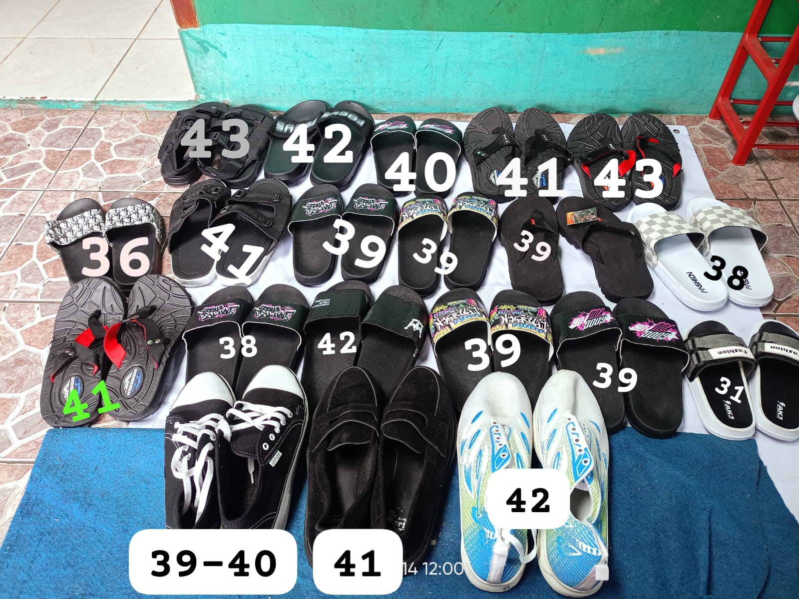 Gambar Produk Sandal sepatu pria wanita